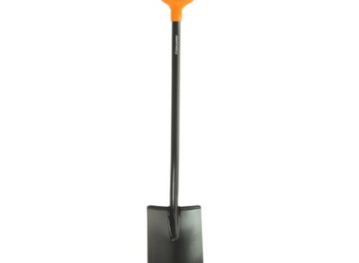 Лопата Fiskars Solid с закруглённым лезвием